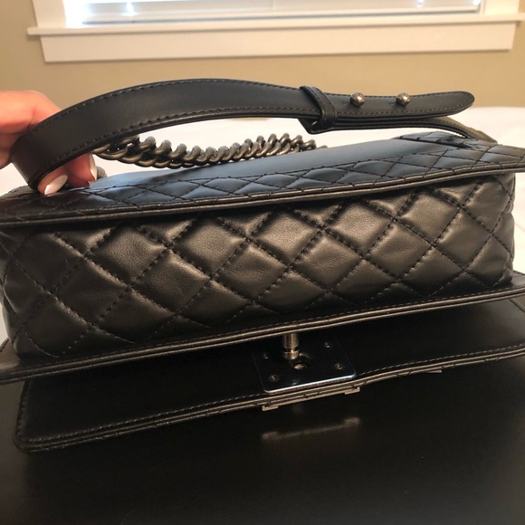 *SOLD* Chanel Enchained Boy flap - Picture 6 of 7